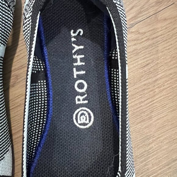 Rothy's Black and White Flat Shows Size 9 - Picture 4 of 9